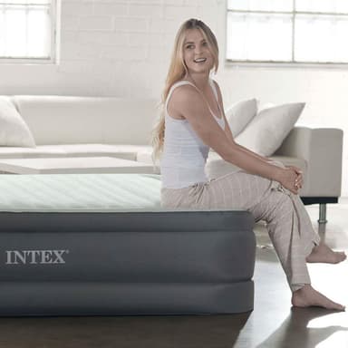 Intex Luftmadrass PremAireed inbyggd pump