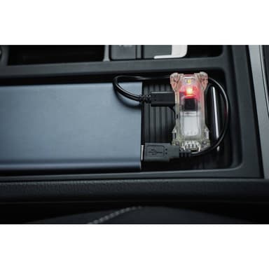 ArmyTek Zippy Red LED Nyckelringslampa Uppladdningsbara