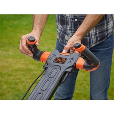 Black & Decker Gräsklippare 38CM 1600W med Ea