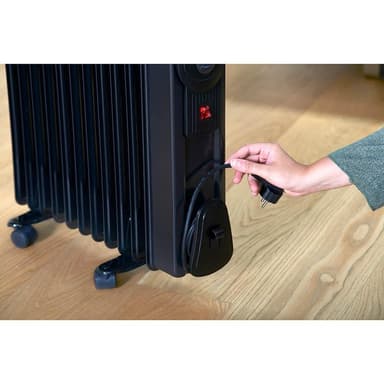 BLACK+DECK Oljefyllt element 2000W Svart