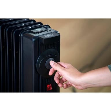BLACK+DECK Oljefyllt element 2000W Svart