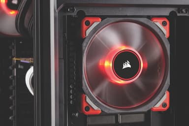 Corsair ML140 Pro LED PWM fläkt 140 mm (röd)