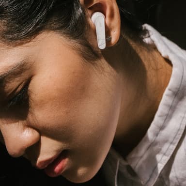 Jays t-Five true wireless in ear-hörlurar (vita)