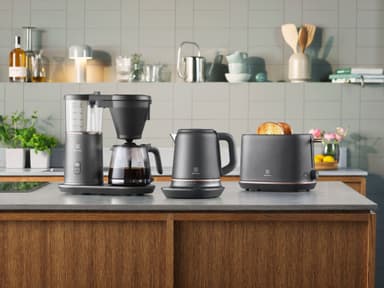 Electrolux Explore 7 vattenkokare E7CK1-6BP (svart pärla)