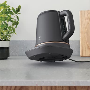 Electrolux Explore 7 vattenkokare E7CK1-6BP (svart pärla)