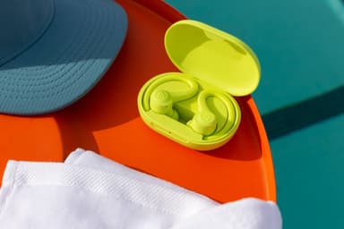 JLab Go Air Sport True Wireless in ear-hörlurar (gula)