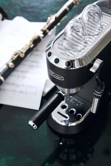 DeLonghi Dedica Kaffemaskin EC685BK