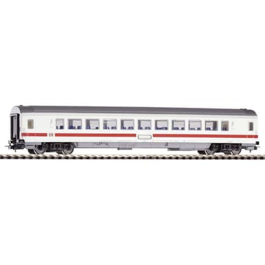 Piko H0 57606 H0 IC 1: a klass tränare för DB AG 1: a