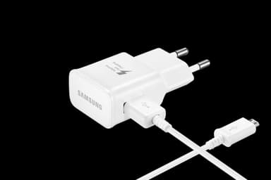 Samsung Laddare 2A EP-TA20EWEUGWW (vit)