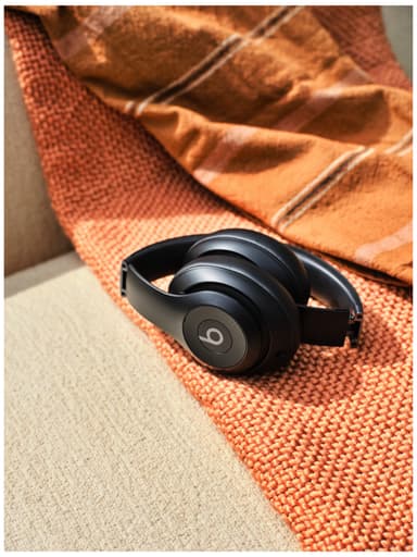 Beats Studio Pro trådlösa around-ear hörlurar (black)