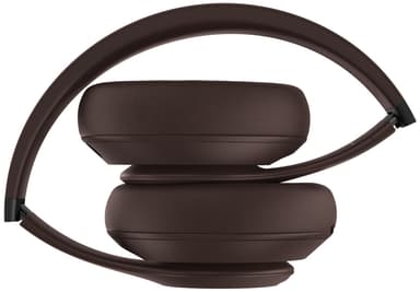 Beats Studio Pro trådlösa around-ear hörlurar (deep brown)