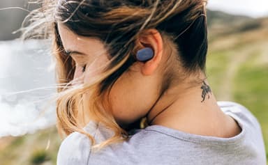 JBL Tune Buds True Wireless in ear-hörlurar (blå)