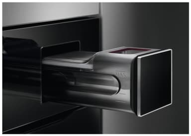 AEG Serie 9000 Inbyggnadsugn BS881K (Svart)