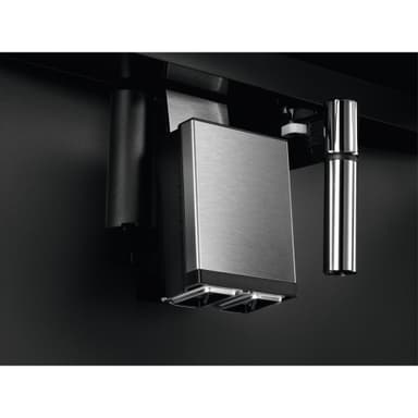 Electrolux Serie 900 Helautomatisk Kaffemaskin EBC85H (integrerad)