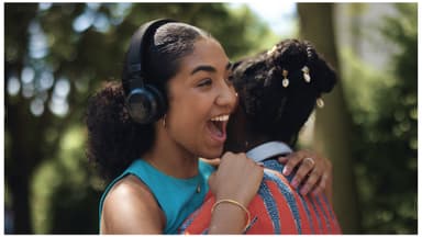 JBL Live 670NC trådlösa on-ear-hörlurar (svarta)