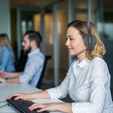 OY631 Bluetooth 5.3 Headset Kundtjänst Hörlurar med mikrofon trådlöst headset
