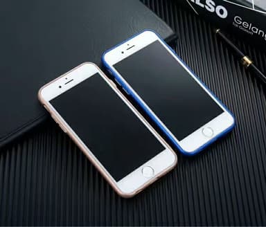 iPhone 7/8 | TPU-Skal Metallknappar - Guld