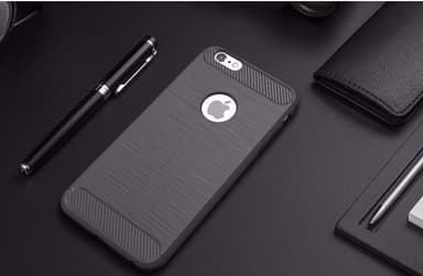Stöttåligt Armor Carbon TPU-skal iPhone 6 PLUS - Röd