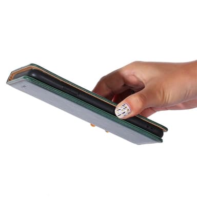 SKALO Motorola Edge 30 5G Plånboksfodral i PU-Läder - Grön