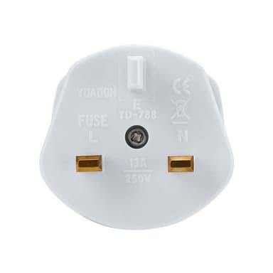 4x Uttagsadapter Resekonverterare (uk typ g till usa)