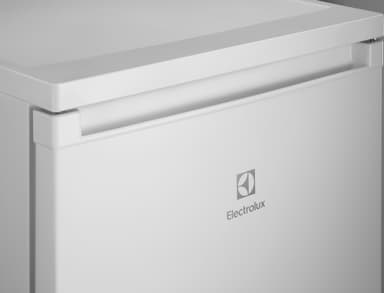 Electrolux Serie 300 Kylskåp med frysfack LXB1SE11W0 (vit)