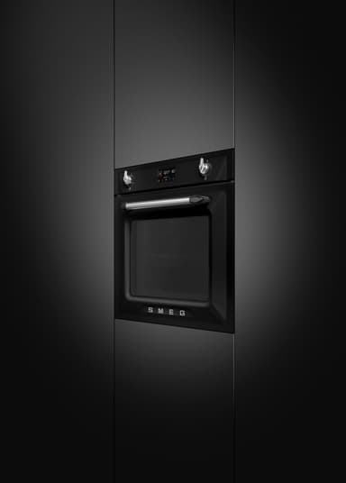 Smeg Serie Victoria Inbyggnadsugn SOP6902S2PN (svart)