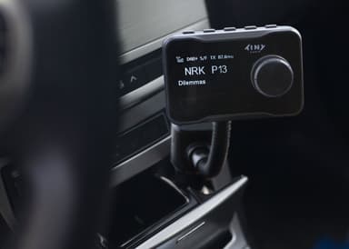 Tiny Audio C7 FM/DAB+ biladapter