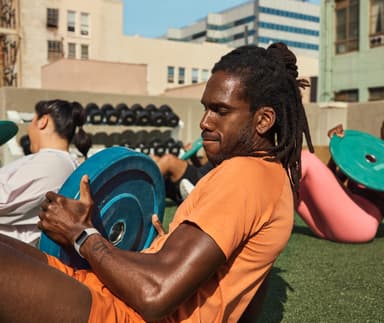 Fitbit Charge 6 aktivitetsarmband (svart)