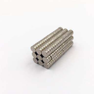 NdFeB magneter för kyl / kontor / whiteboard 100-pack Silver D5