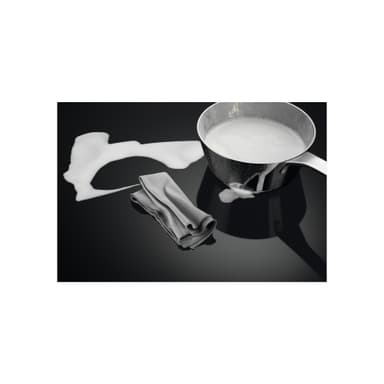 AEG Serie 6000 induktionshäll IKE74441FB (68cm)