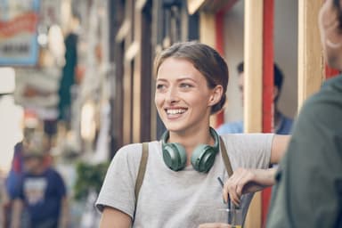 Sony h.ear on 2 Mini trådlösa on-ear hörlurar grön