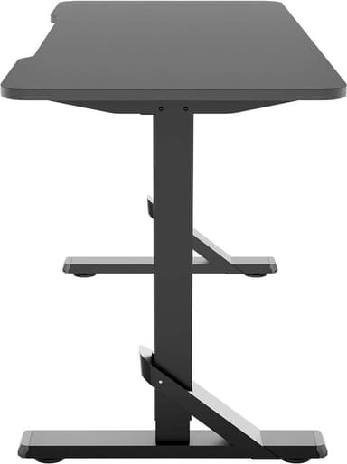 Piranha Base 136 RGB gamingskrivbord