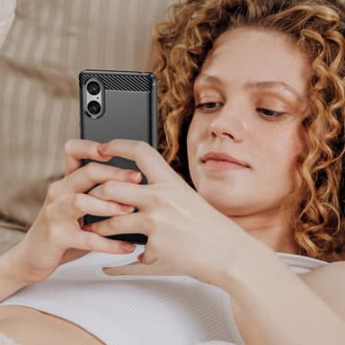 SKALO Sony Xperia 5 V Armor Carbon Stöttåligt TPU-skal - Svart