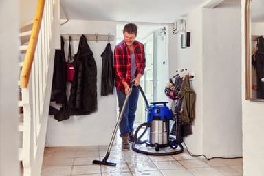 Nilfisk Multi II 30 T VSC INOX grovdammsugare