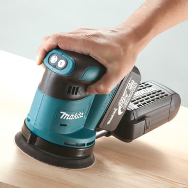 Makita DBO180Z slipmaskin