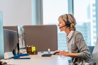 HP Poly Savi 8220-M headset med bas