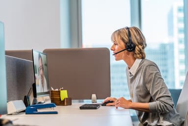 HP Poly Savi 8220 DECT-headset med bas