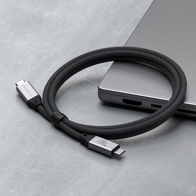 Satechi USB-C 4-kabel 1,2 m (svart)