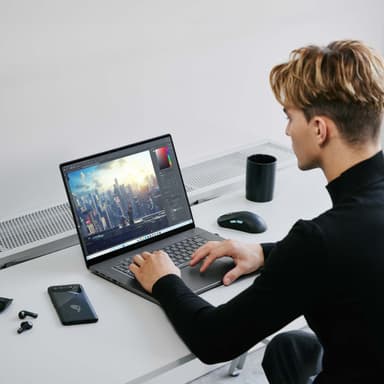 Asus ROG Zephyrus G14 (2024) GA403UI R9/32/1TB/4070 14" bärbar gamingdator