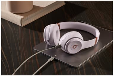 Beats Solo 4 trådlösa on ear-hörlurar (molnrosa)