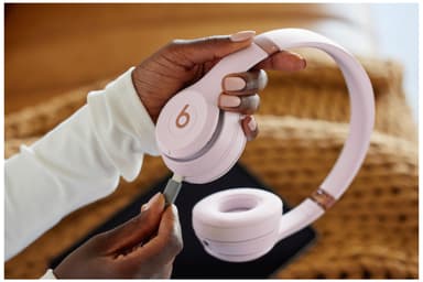 Beats Solo 4 trådlösa on ear-hörlurar (molnrosa)