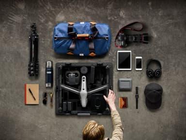 LaCie DJI Copilot 2 TB portabel hårddisk (grå)