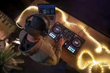 Pioneer bärbar 2-kanals DJ-kontroll DDJ-800