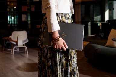HP Spectre x360 2-i-1 13-ap0805no (aska/koppar)