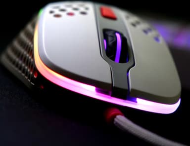 Xtrfy M4 RGB mus för gaming (retro)