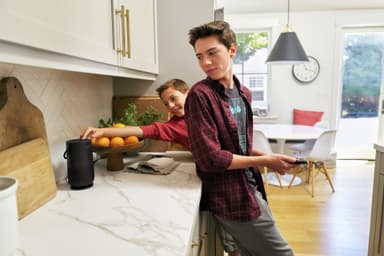 Bose Portable Home Speaker laddningsvagga (svart)