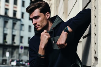 Köp EMPORIO ARMANI Connected Gen 5 Smartwatch Orange ART5025 - Herr till  rätt pris | Klockor \u0026 Smycken online - Magnussons Ur