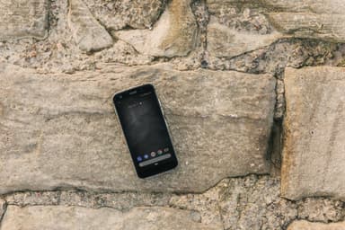 CAT S52 smartphone (svart)