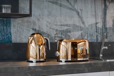 Smeg 50's style vattenkokare KLF03RGEU (rose guld)