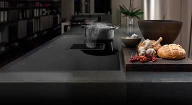 Smeg spishäll med inbyggd fläkt HOBD682D